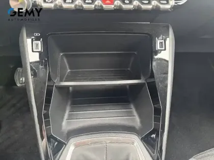 Photo 23 Peugeot 208  PureTech 75 S&S BVM5