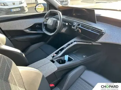 Photo 12 Peugeot 3008  Hybrid 136 e-DCS6