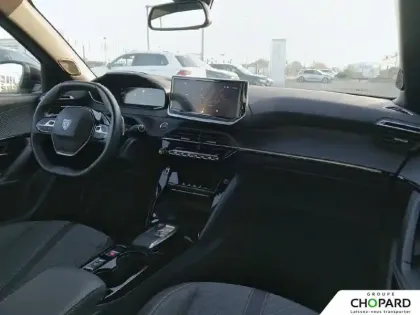 Photo 12 Peugeot 2008  PureTech 130 S&S EAT8