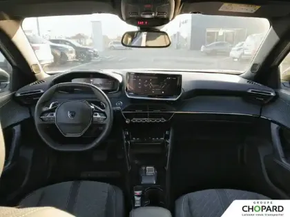 Photo 11 Peugeot 2008  PureTech 130 S&S EAT8