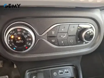 Photo 17 Renault Twingo  III SCe 65