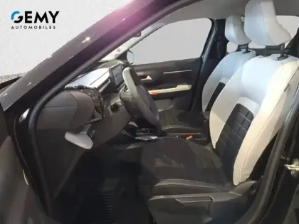 Photo 8 Citroën C3  Hybride 110 ch e-DCS6