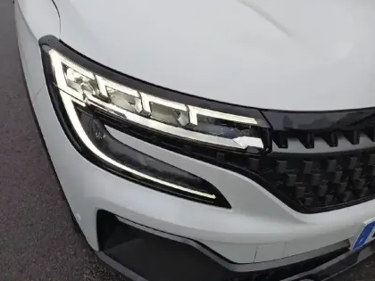 Photo 15 Renault Austral  E-Tech hybrid 200