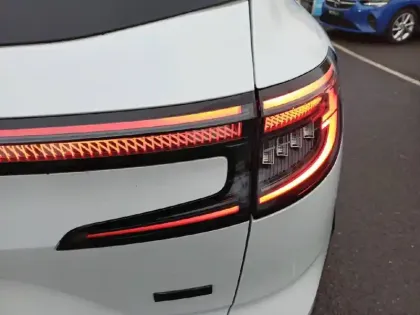 Photo 16 Renault Austral  E-Tech hybrid 200