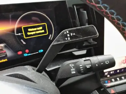 Photo 13 Renault Austral  E-Tech hybrid 200