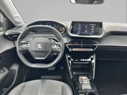 Photo 7 Peugeot 208  Electrique 50 kWh 136ch