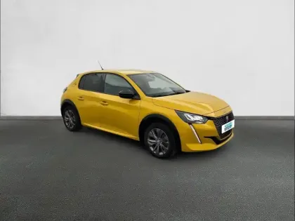 Photo 27 Peugeot 208 Gén. II Ph1 NG Allure 5