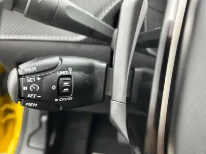 Photo 19 Peugeot 208  Electrique 50 kWh 136ch