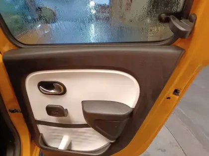 Photo 15 Renault Twingo  III TCe 95