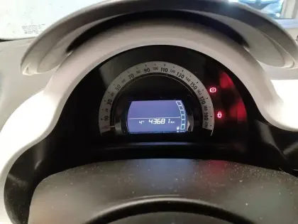 Photo 33 Renault Twingo  III TCe 95