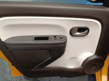 Photo 29 Renault Twingo  III TCe 95