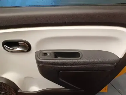 Photo 14 Renault Twingo  III TCe 95