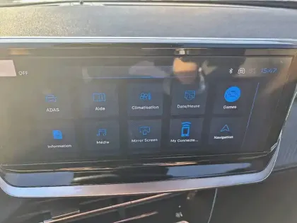 Photo 17 Peugeot 2008  Hybrid 145 e-DCS6