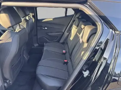 Photo 11 Peugeot 2008  Hybrid 145 e-DCS6