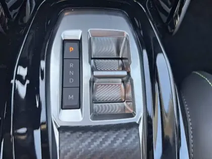 Photo 13 Peugeot 2008  Hybrid 145 e-DCS6