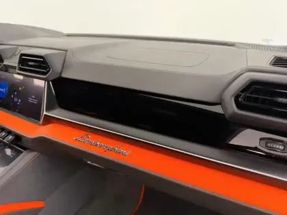 Photo 16 Lamborghini Urus  4.0 V8 800ch BVA8