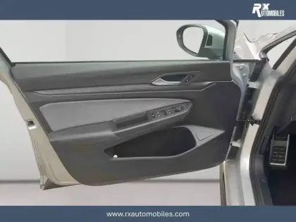 Photo 19 Volkswagen Golf  1.5 eTSI OPF 150 DSG7