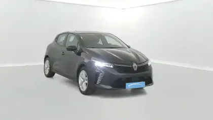 Photo 7 Renault Clio  E-Tech full hybrid 145 ch GSR2