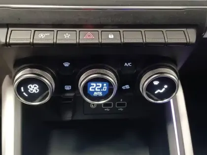 Photo 77 Renault Clio  TCe 90