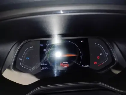 Photo 30 Renault Clio  E-Tech full hybrid 145