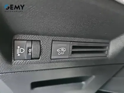 Photo 20 Peugeot 3008  Electrique 210 ch 73 kWh