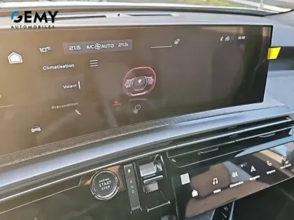 Photo 26 Peugeot 3008  Electrique 210 ch 73 kWh