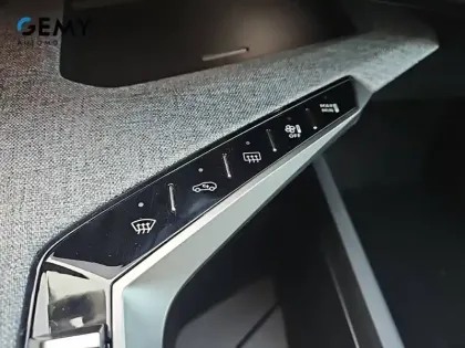 Photo 31 Peugeot 3008  Electrique 210 ch 73 kWh