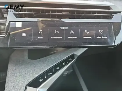 Photo 23 Peugeot 3008  Electrique 210 ch 73 kWh