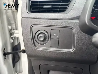 Photo 11 Renault EXPRESS (30) Gén. I Ph1 Confort 4