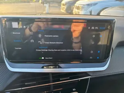 Photo 18 Peugeot 208  Hybrid 110 e-DCS6