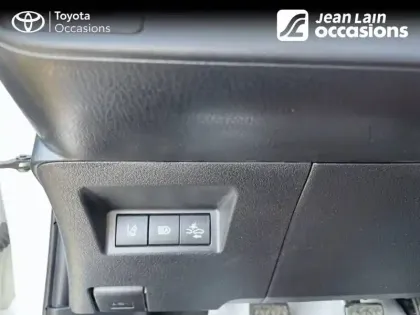 Photo 18 Toyota Yaris  110 VVT-i