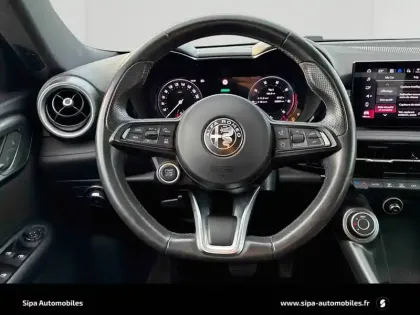 Photo 12 Alfa Romeo Tonale  1.5 Hybrid 130 ch TCT7