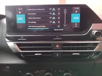 Photo 23 Citroën C4  PureTech 130 S&S EAT8