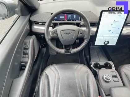 Photo 5 Ford Mustang mach-E  Extended Range 99 kWh 351 ch AWD