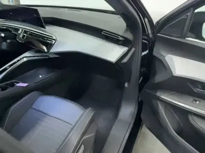 Photo 7 Peugeot 3008 Gén. III Ph1 Allure 5