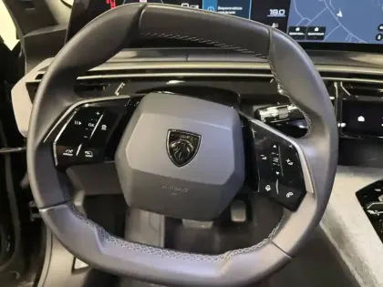 Photo 14 Peugeot 3008 Gén. III Ph1 Allure 5