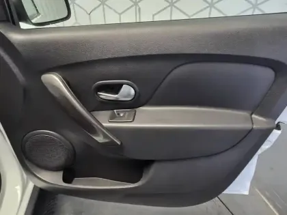 Photo 27 Dacia Sandero  TCe 90