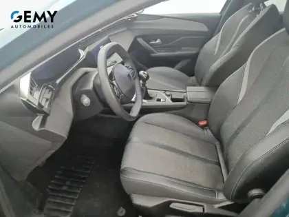 Photo 8 Peugeot 308  SW PureTech 130ch S&S BVM6