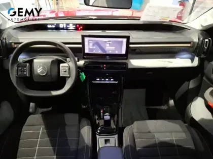 Photo 7 Citroën C3 Aircross  Hybride 145 e-DCS6