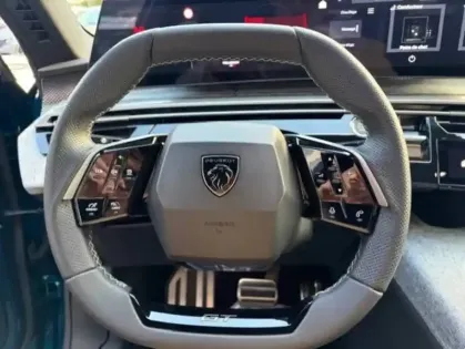 Photo 20 Peugeot 3008  Hybrid 145 e-DCS6