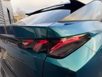 Photo 25 Peugeot 3008  Hybrid 145 e-DCS6