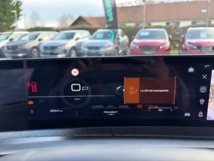 Photo 16 Peugeot 3008  Hybrid 145 e-DCS6