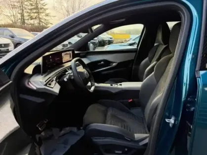 Photo 13 Peugeot 3008  Hybrid 145 e-DCS6