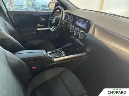 Photo 40 Mercedes GLA  180 d 8G-DCT