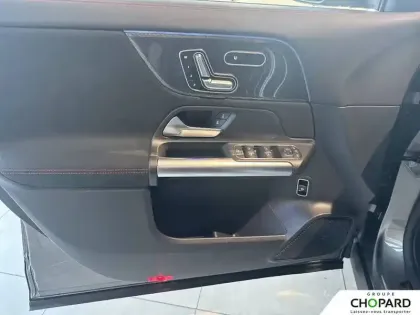 Photo 11 Mercedes GLA  180 d 8G-DCT