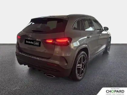 Photo 54 Mercedes GLA  180 d 8G-DCT