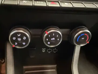 Photo 83 Renault Clio  TCe 90