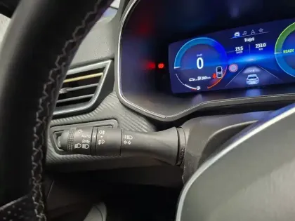 Photo 112 Renault Clio  E-Tech full hybrid 145