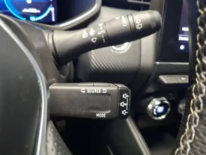 Photo 73 Renault Clio Gén. V (BJA) Ph1 NG E-Tech Engineered 5