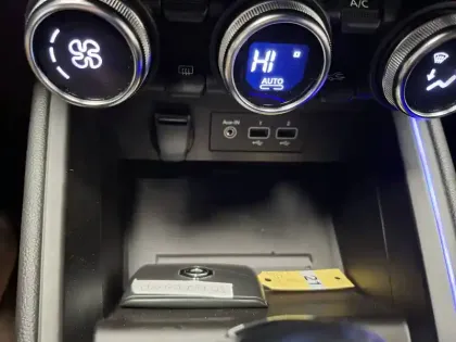 Photo 118 Renault Clio  E-Tech full hybrid 145